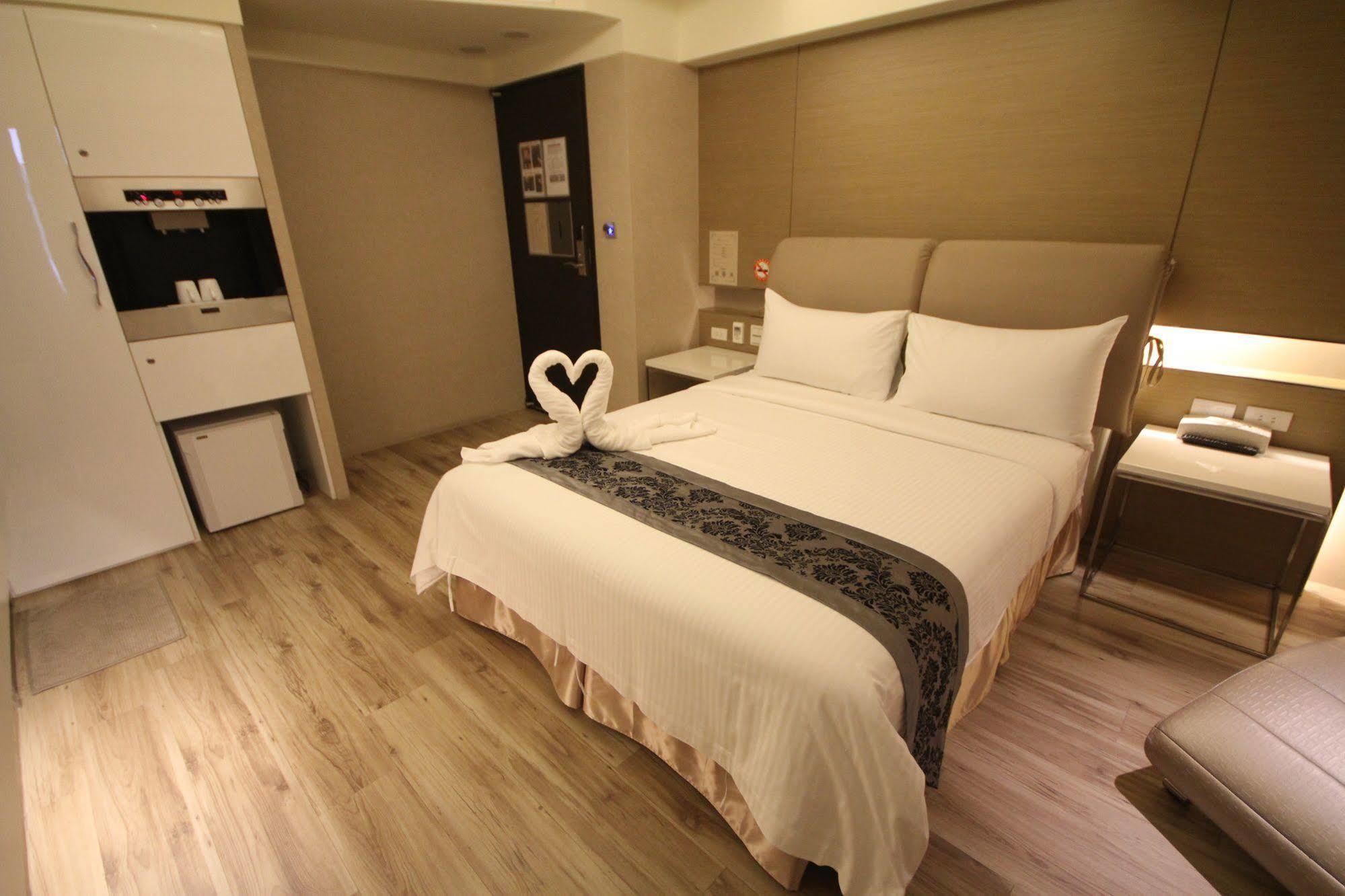 Open Room Hotel Tamsui Esterno foto